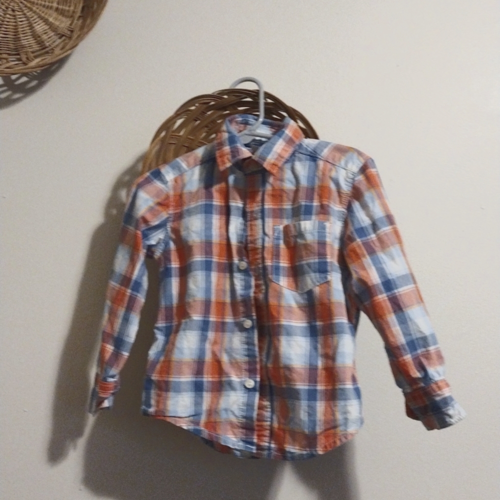 2T button up